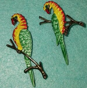 2 Vintage Enamel Parrot Bird Pins Brooches. 2 Inches
